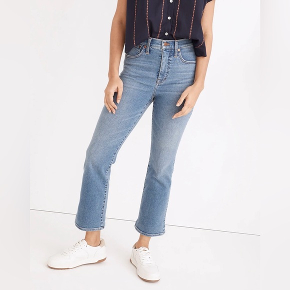 Cali Demi-Boot Jeans in Dorrance Wash: TENCEL™ Denim Edition - Picture 4 of 8